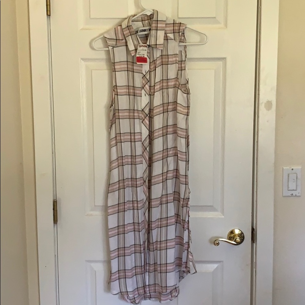 NWT sleeveless tunic dress